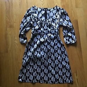 Teardrop Scoop Neck Dress